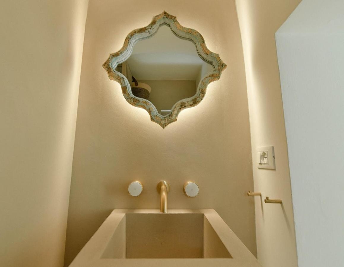 Eurydice Suite With Infinity Jacuzzi Ostuni Bagian luar foto
