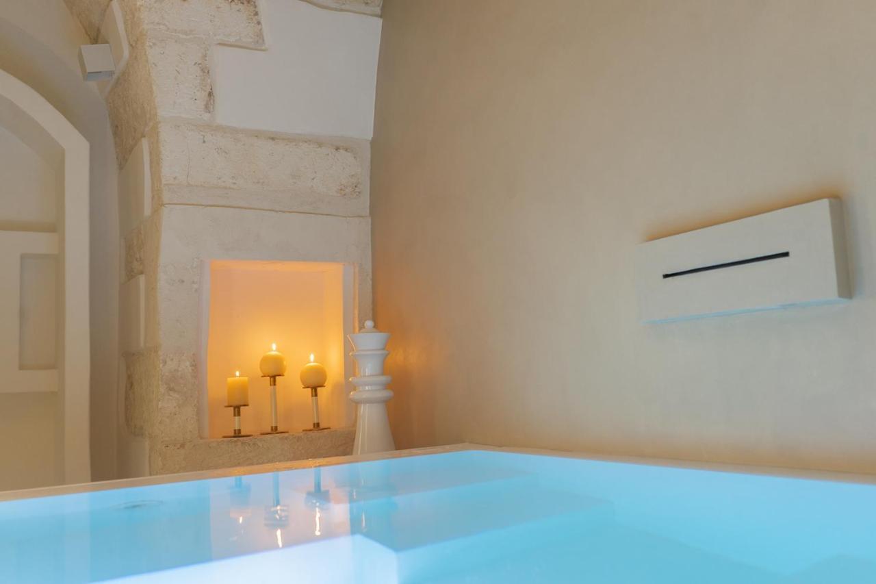 Eurydice Suite With Infinity Jacuzzi Ostuni Bagian luar foto