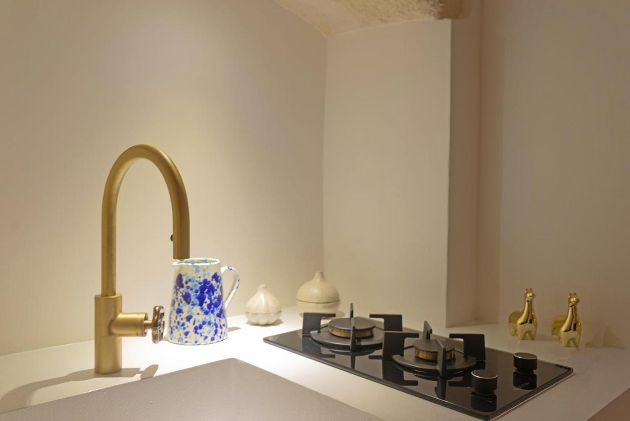 Eurydice Suite With Infinity Jacuzzi Ostuni Bagian luar foto